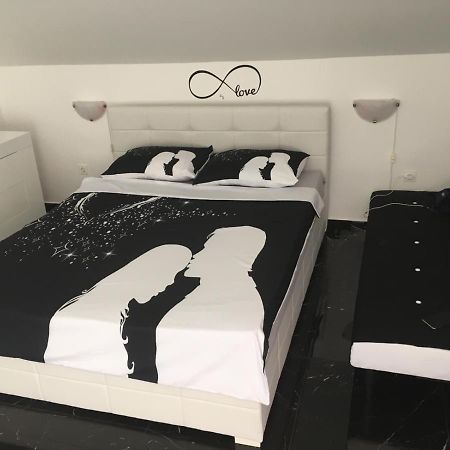 Sunshine Apartments 카를로바크 외부 사진
