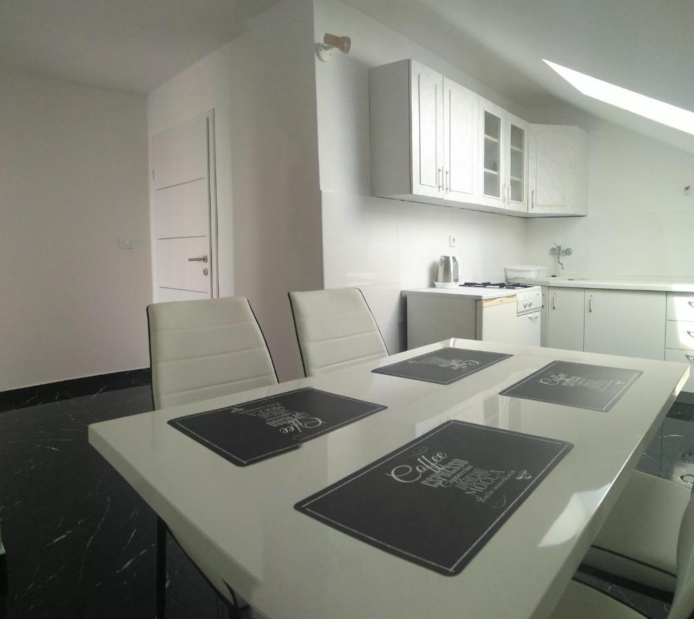 Sunshine Apartments 카를로바크 외부 사진