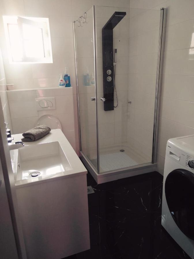 Sunshine Apartments 카를로바크 외부 사진