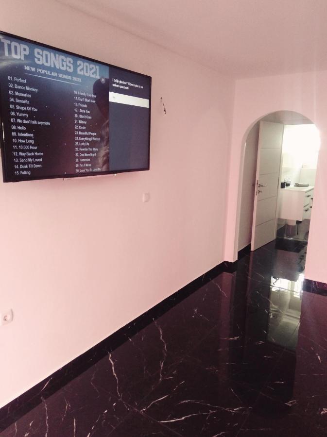 Sunshine Apartments 카를로바크 외부 사진