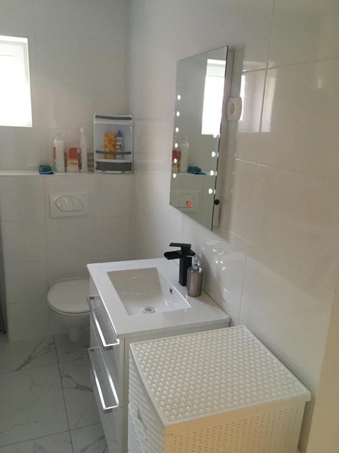 Sunshine Apartments 카를로바크 외부 사진