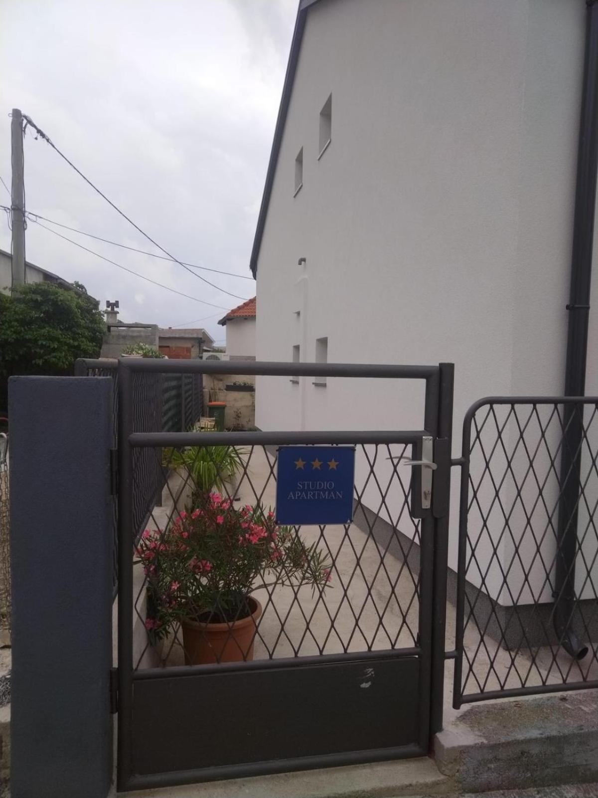 Sunshine Apartments 카를로바크 외부 사진